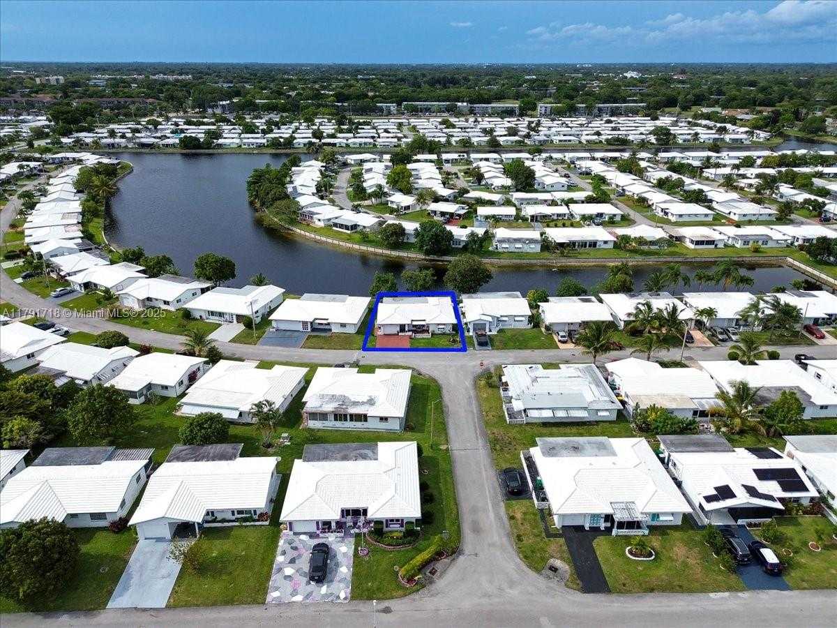 Small Image of 8301 NORTH WEST 57TH PL, Tamarac Number 39