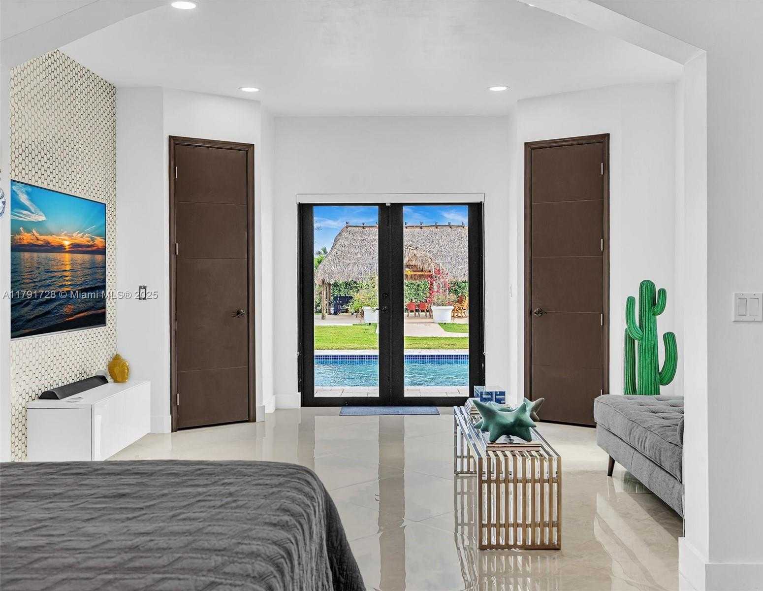 Small Image of 21411 SOUTH WEST 248TH ST, Homestead Number 42