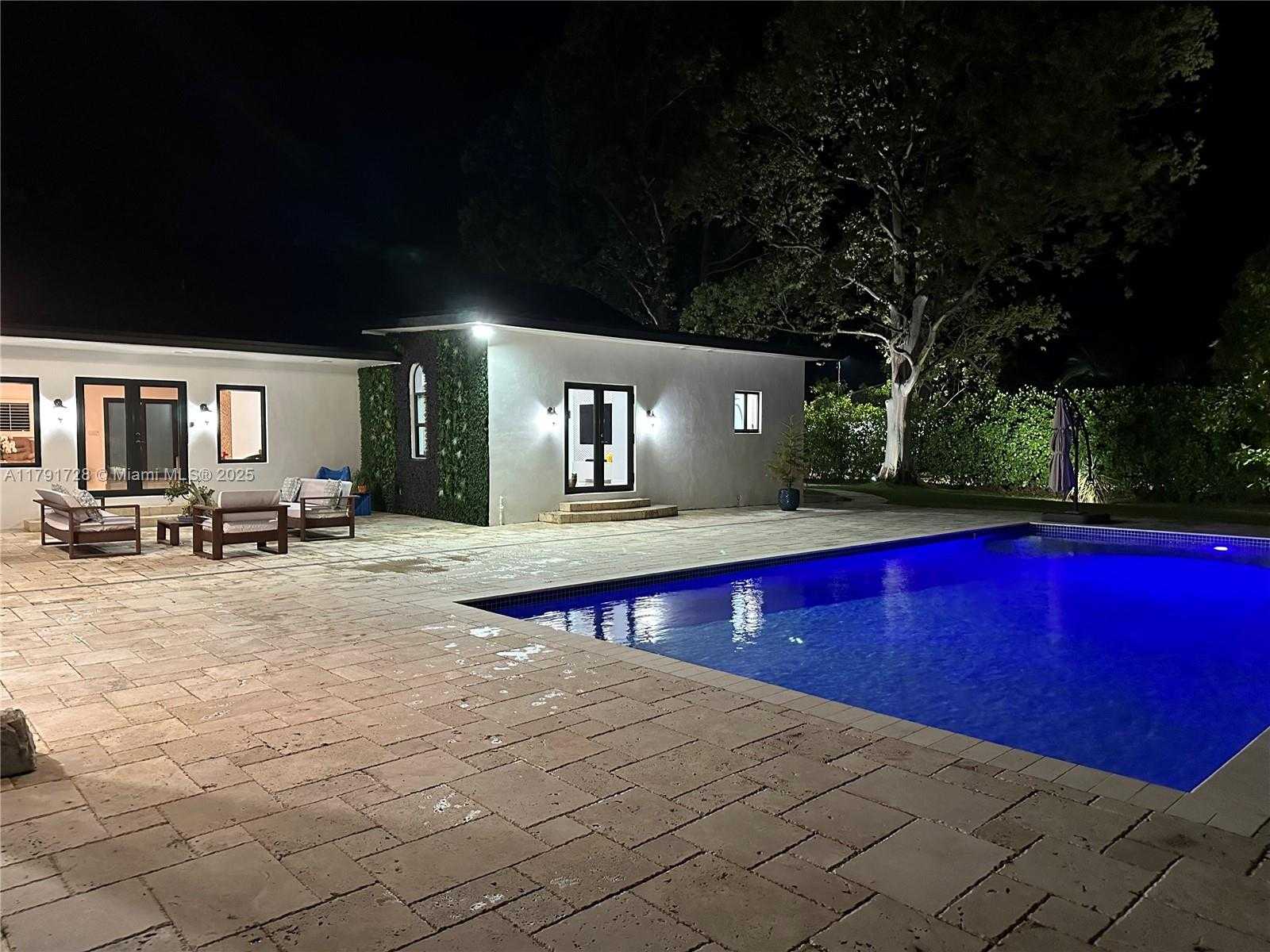 Small Image of 21411 SOUTH WEST 248TH ST, Homestead Number 62