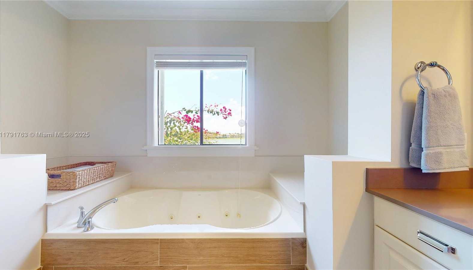 Small Image of 7786 SOUTH WEST 188TH TER, Cutler Bay Number 19