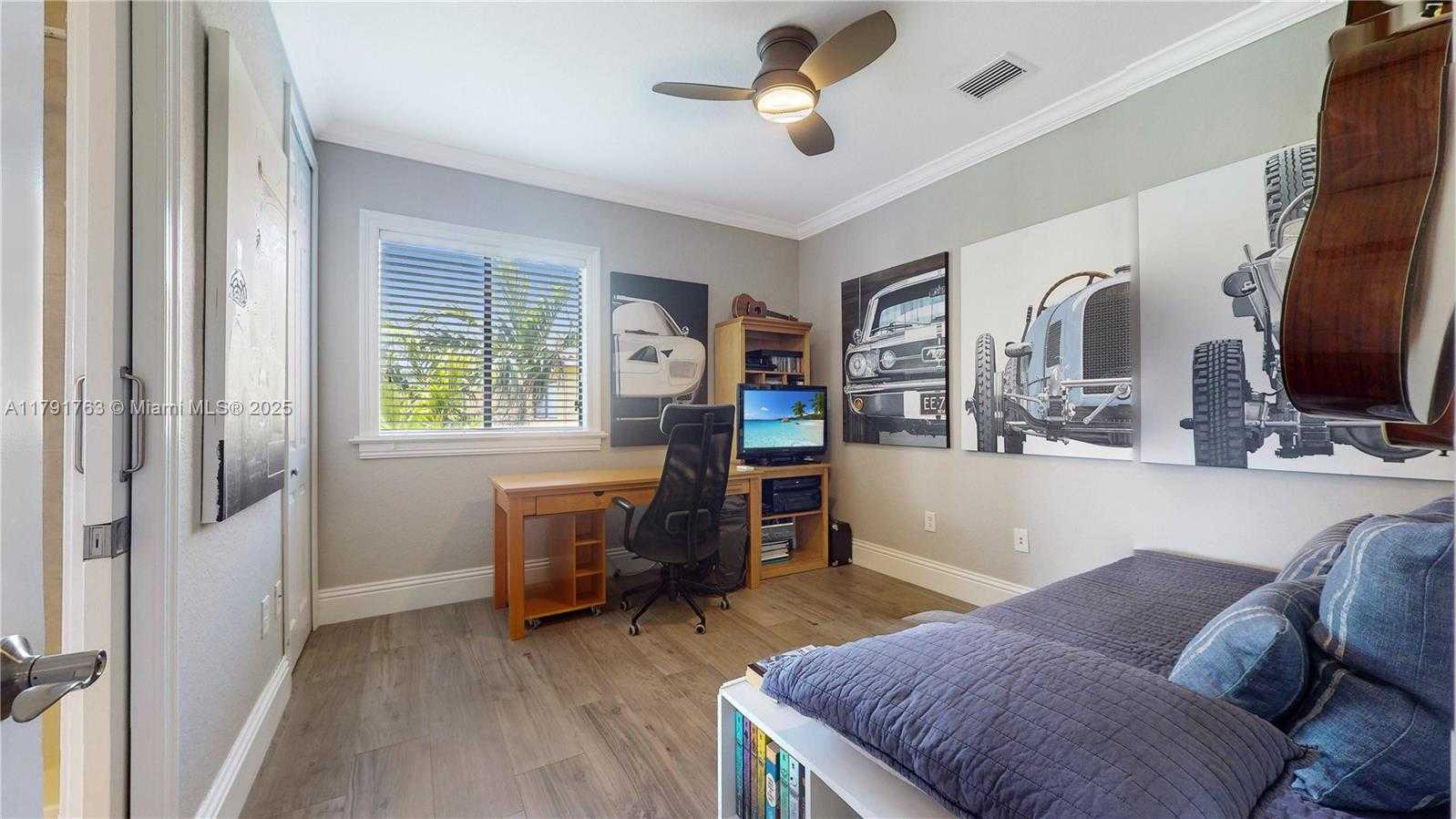 Small Image of 7786 SOUTH WEST 188TH TER, Cutler Bay Number 26