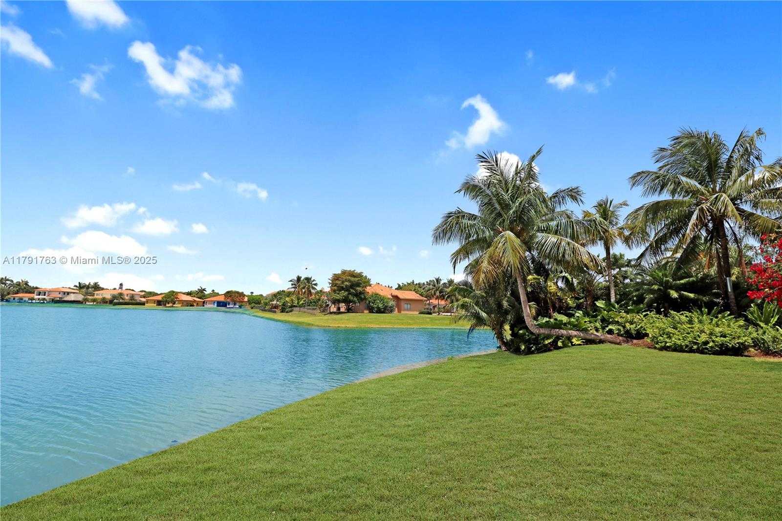 Small Image of 7786 SOUTH WEST 188TH TER, Cutler Bay Number 33