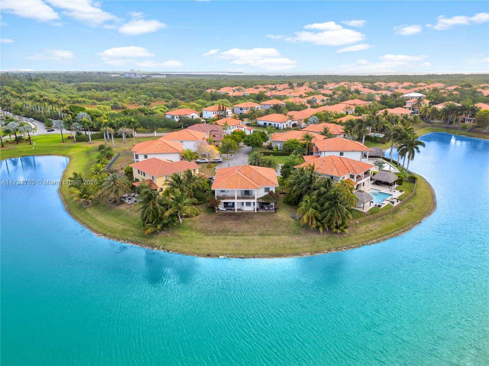 Small Image of 7786 SOUTH WEST 188TH TER, Cutler Bay Number 5