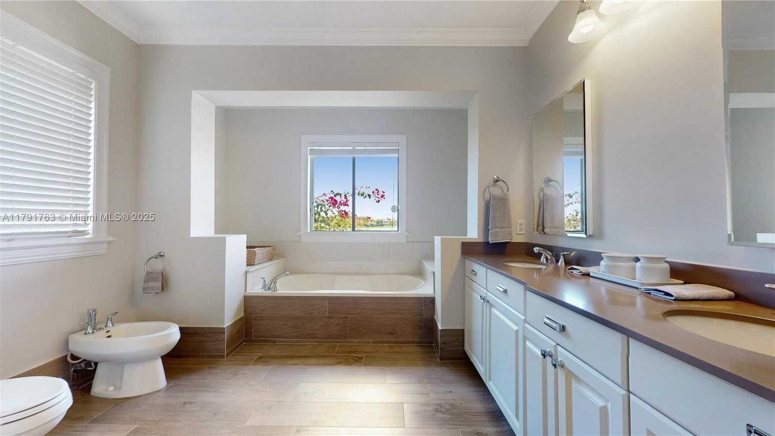 Small Image of 7786 SOUTH WEST 188TH TER, Cutler Bay Number 57