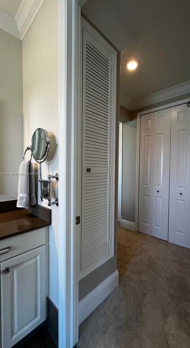 Small Image of 7786 SOUTH WEST 188TH TER, Cutler Bay Number 64