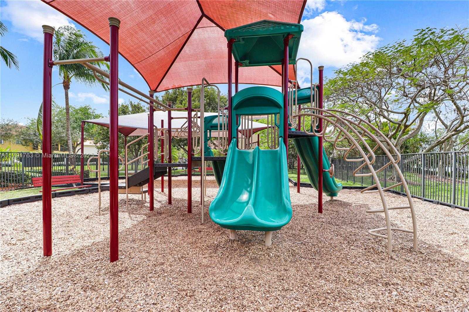 Small Image of 7786 SOUTH WEST 188TH TER, Cutler Bay Number 73
