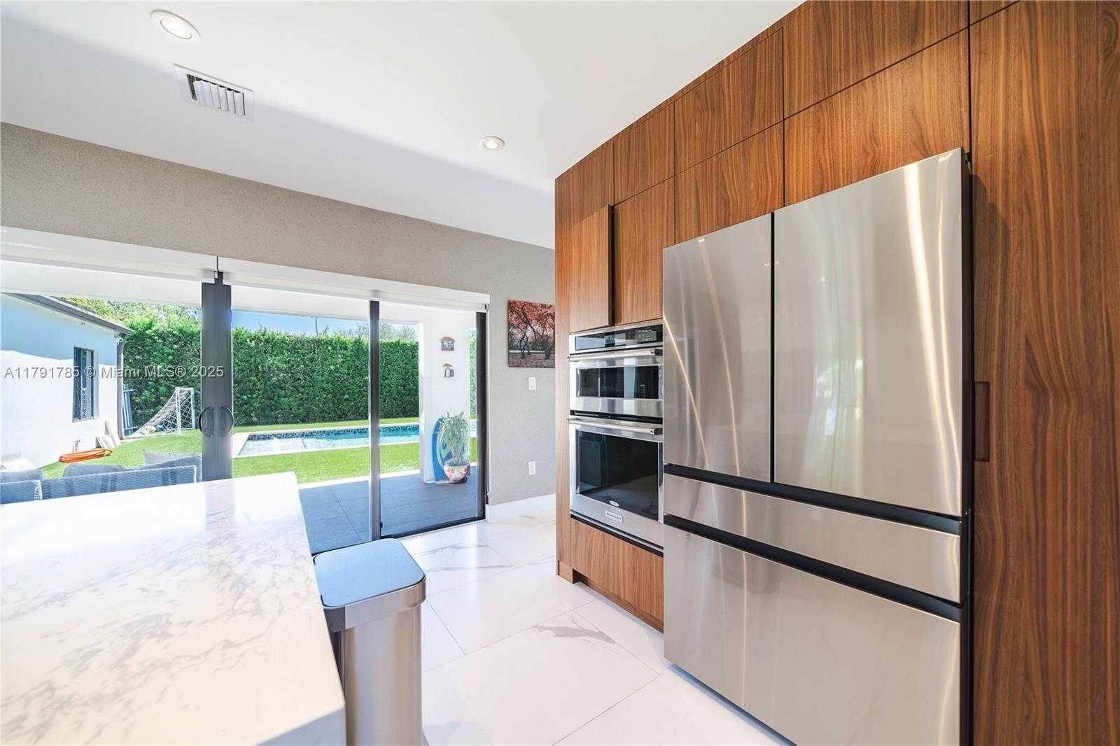 Small Image of 766 NORTH EAST 96TH ST, Miami Shores Number 16