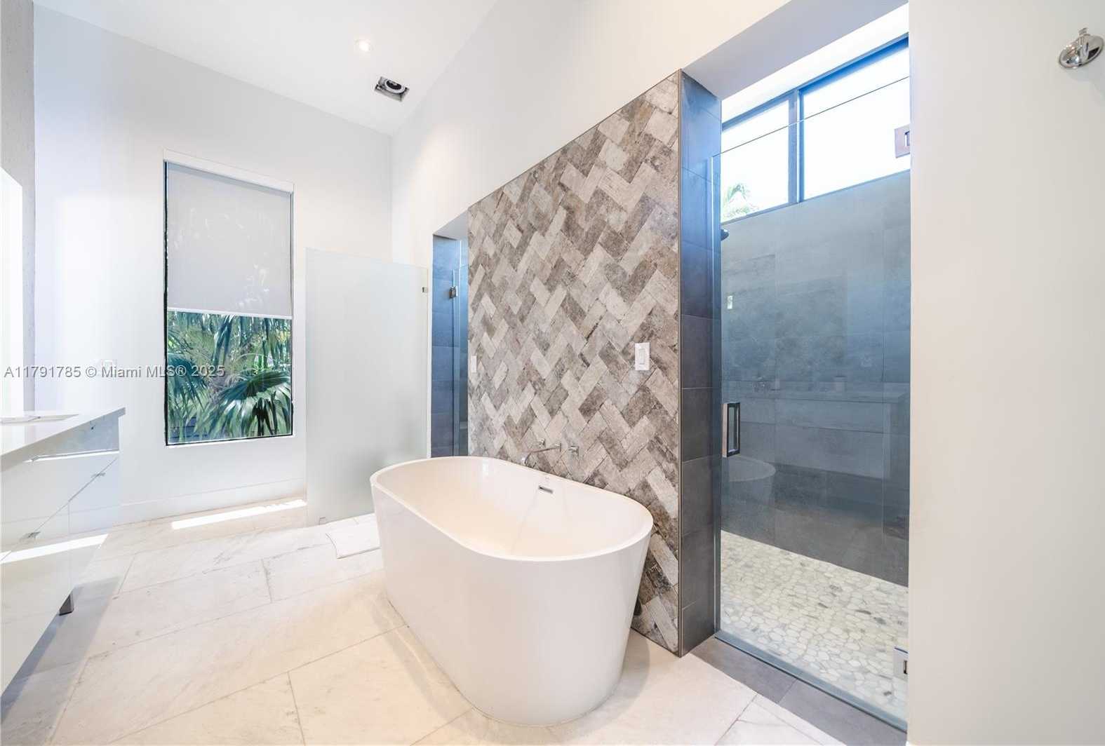 Small Image of 766 NORTH EAST 96TH ST, Miami Shores Number 25