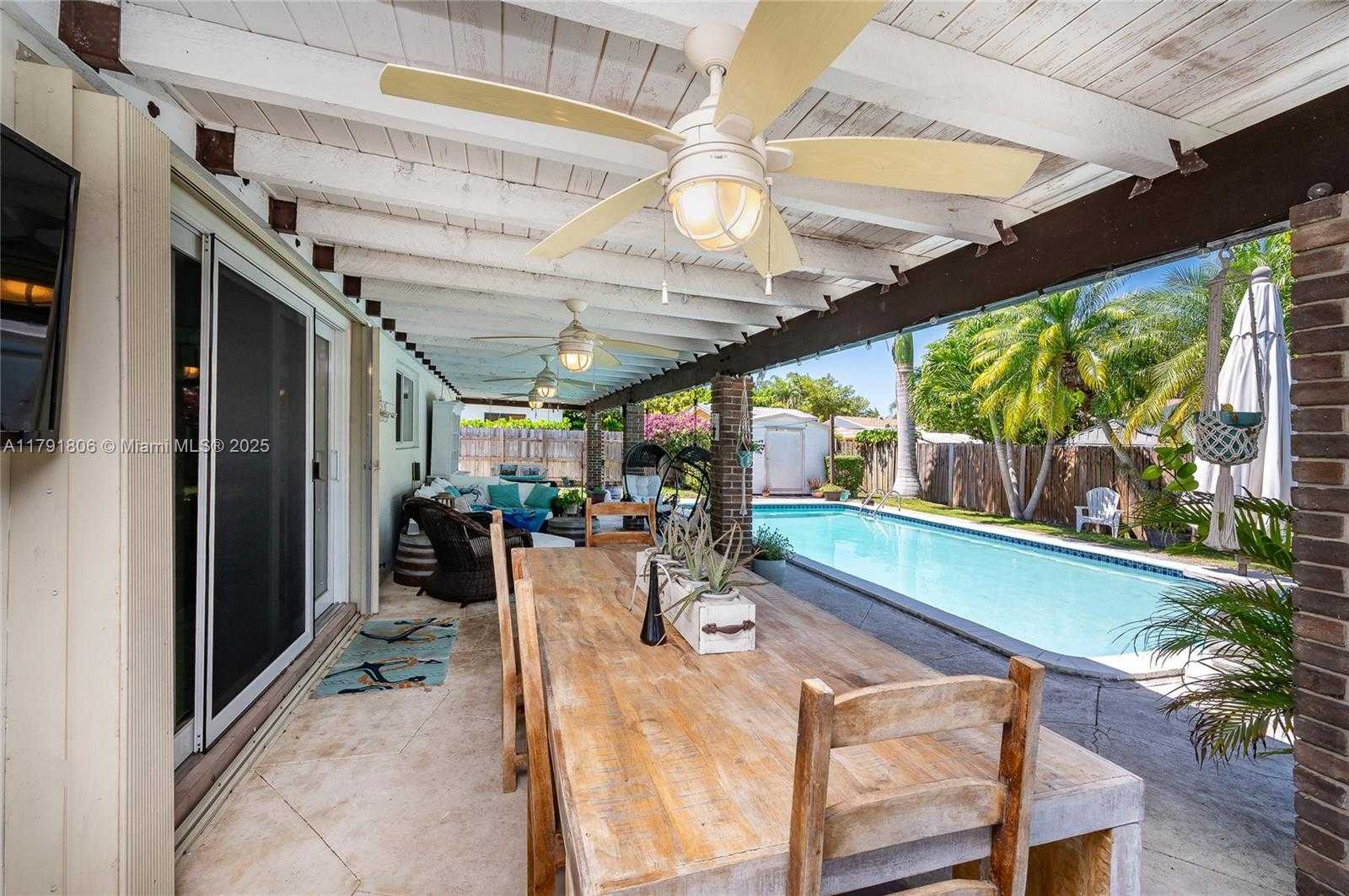 Small Image of 18525 SOUTH WEST 90TH CT, Cutler Bay Number 23