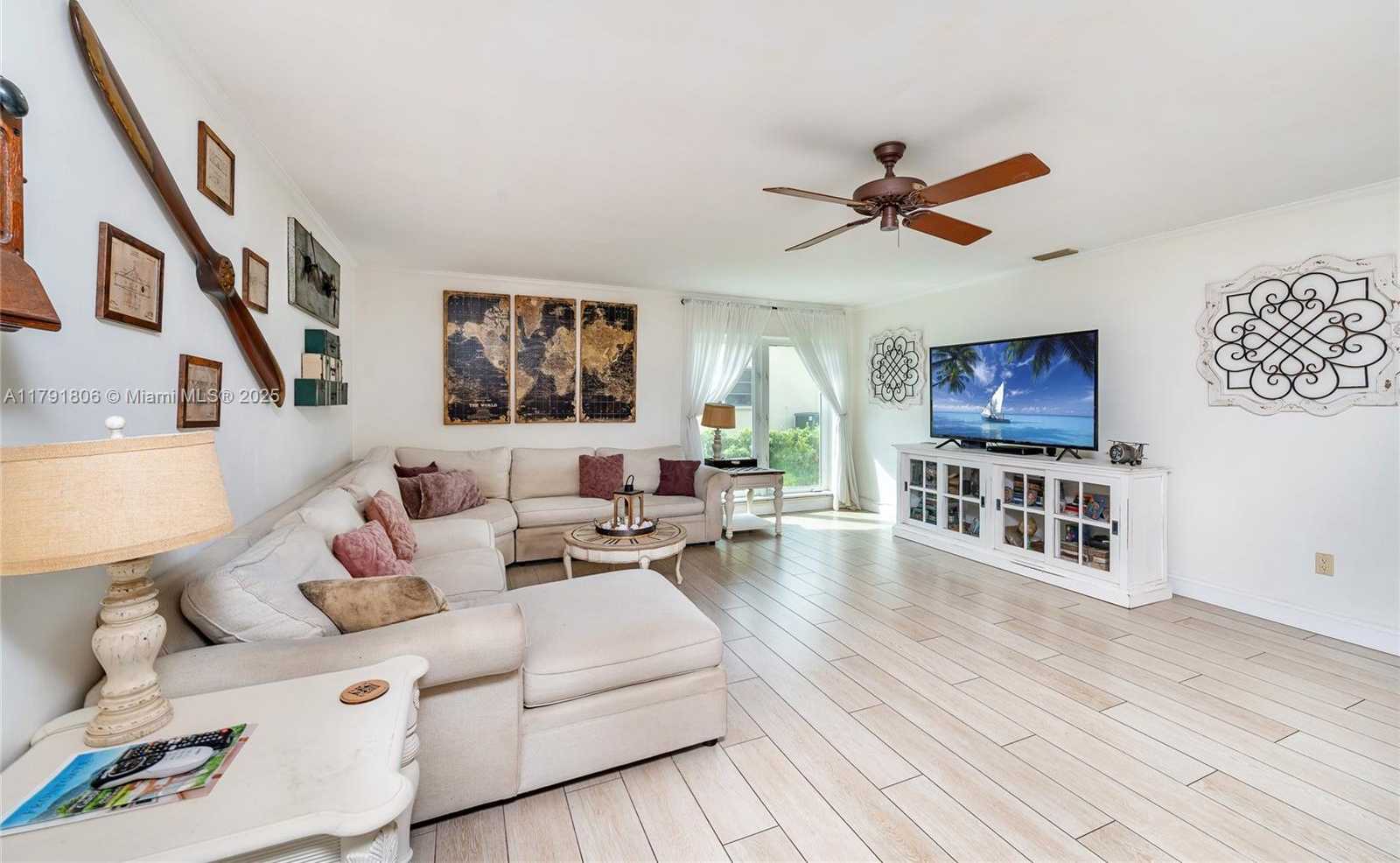Small Image of 18525 SOUTH WEST 90TH CT, Cutler Bay Number 33