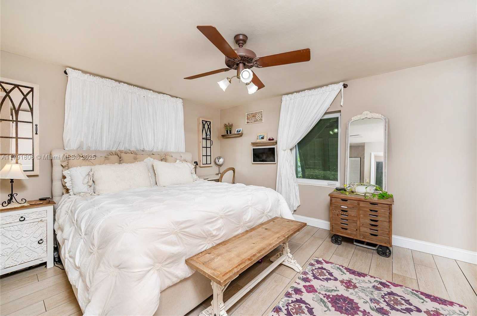 Small Image of 18525 SOUTH WEST 90TH CT, Cutler Bay Number 43