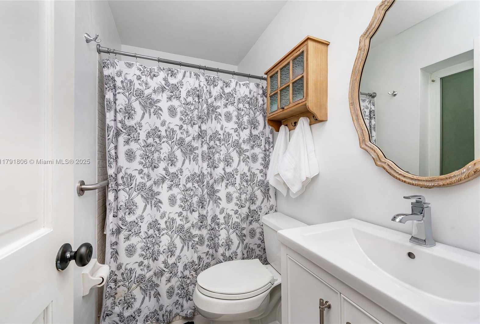 Small Image of 18525 SOUTH WEST 90TH CT, Cutler Bay Number 46