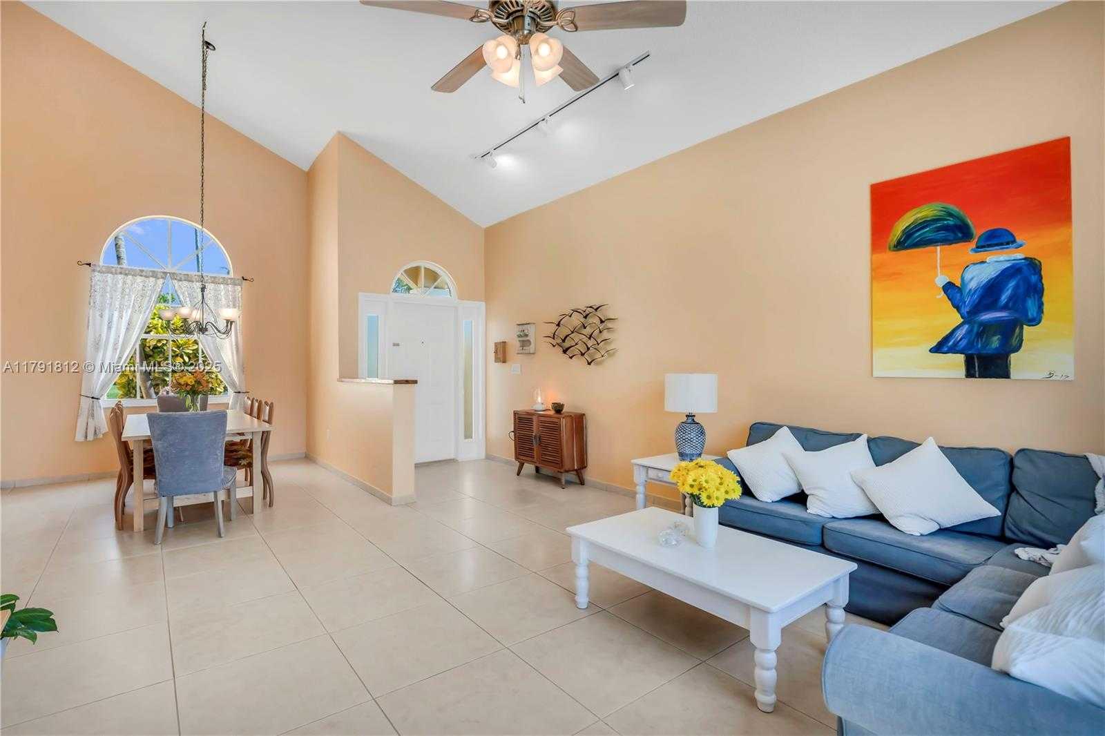 Small Image of 1060 NORTH WEST 192ND AVE, Pembroke Pines Number 10