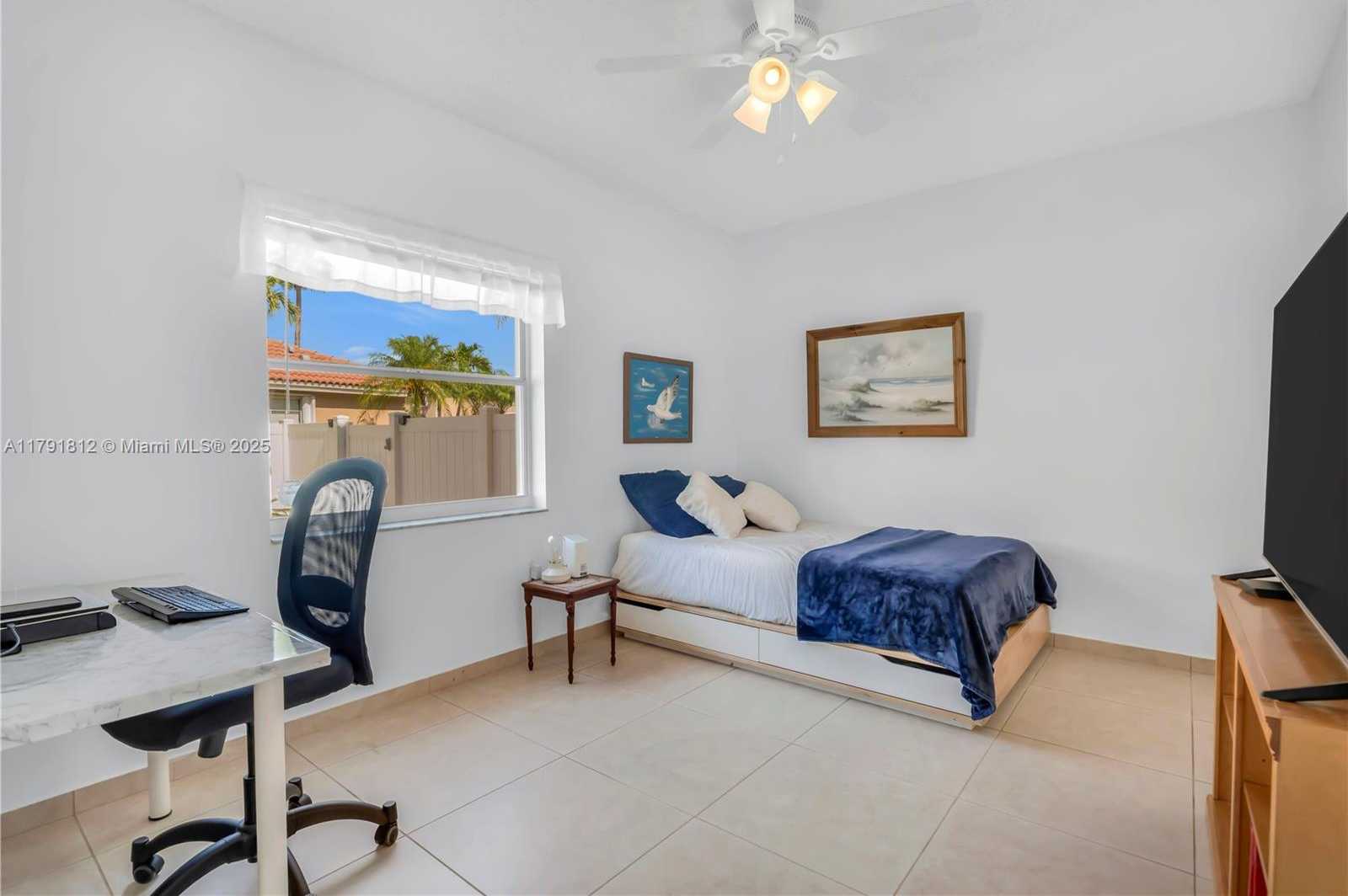 Small Image of 1060 NORTH WEST 192ND AVE, Pembroke Pines Number 18