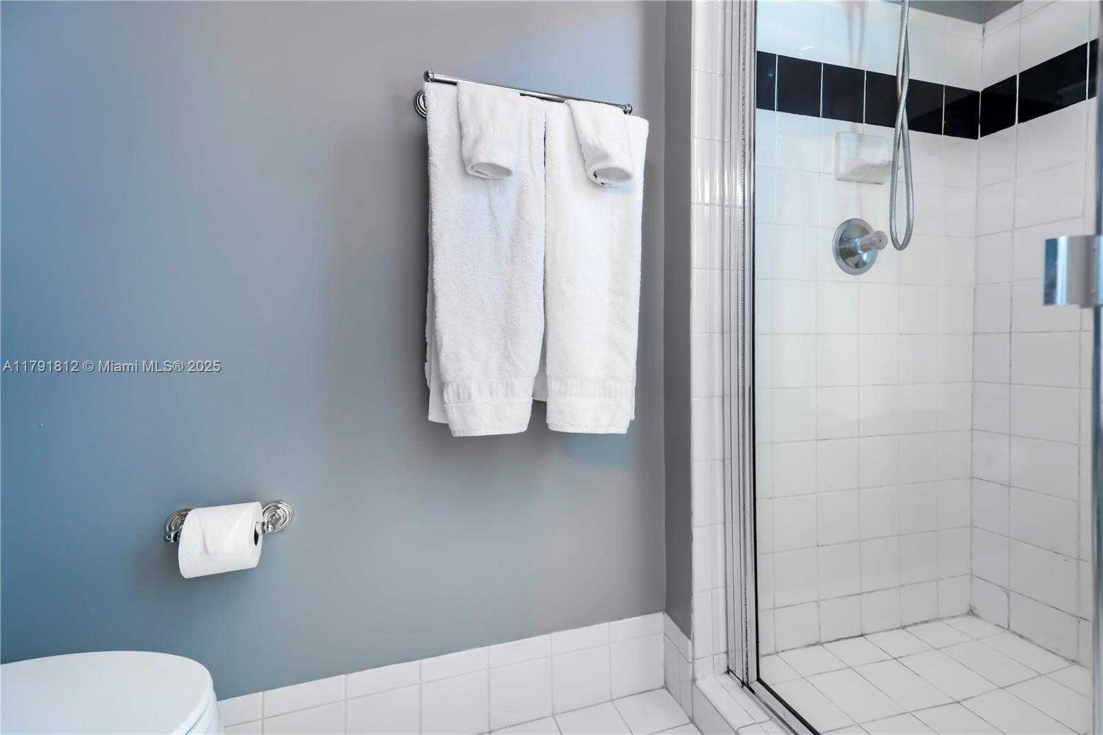 Small Image of 1060 NORTH WEST 192ND AVE, Pembroke Pines Number 21
