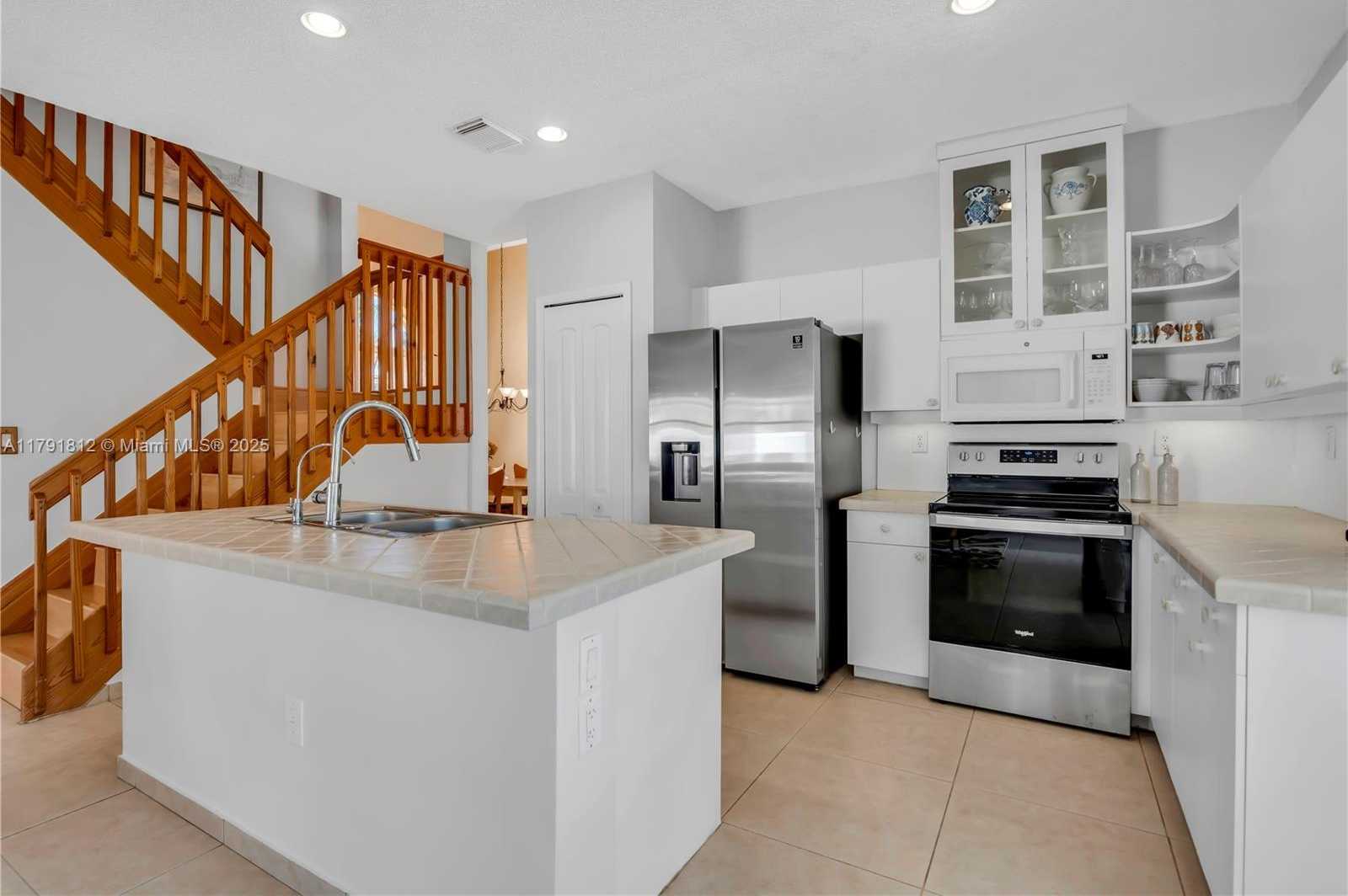 Small Image of 1060 NORTH WEST 192ND AVE, Pembroke Pines Number 26