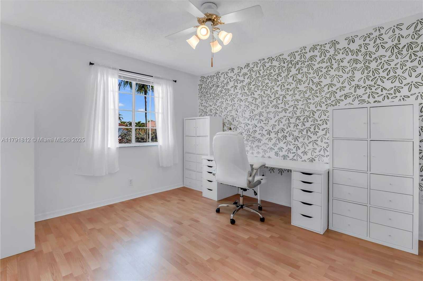 Small Image of 1060 NORTH WEST 192ND AVE, Pembroke Pines Number 34