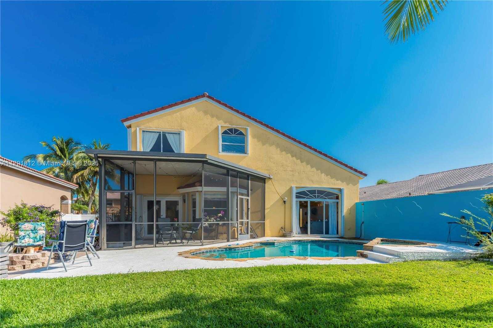 Small Image of 1060 NORTH WEST 192ND AVE, Pembroke Pines Number 46
