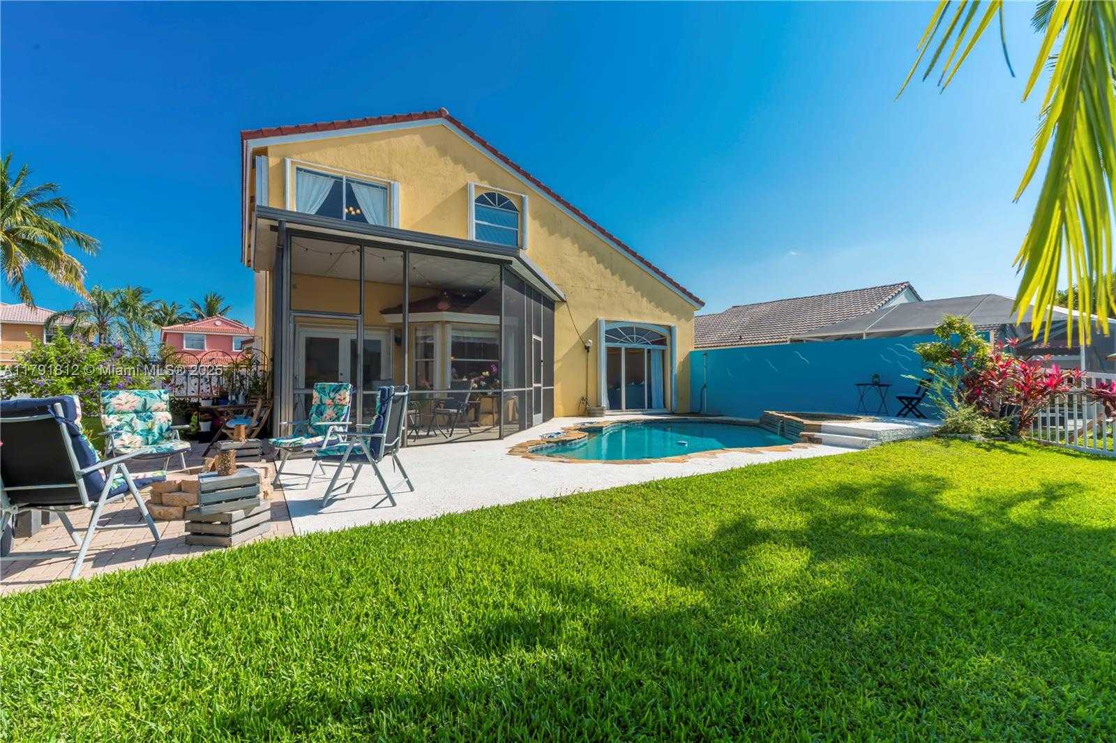 Small Image of 1060 NORTH WEST 192ND AVE, Pembroke Pines Number 47