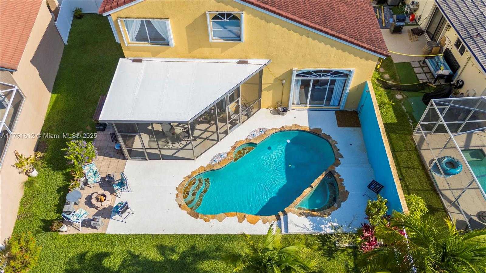 Small Image of 1060 NORTH WEST 192ND AVE, Pembroke Pines Number 50