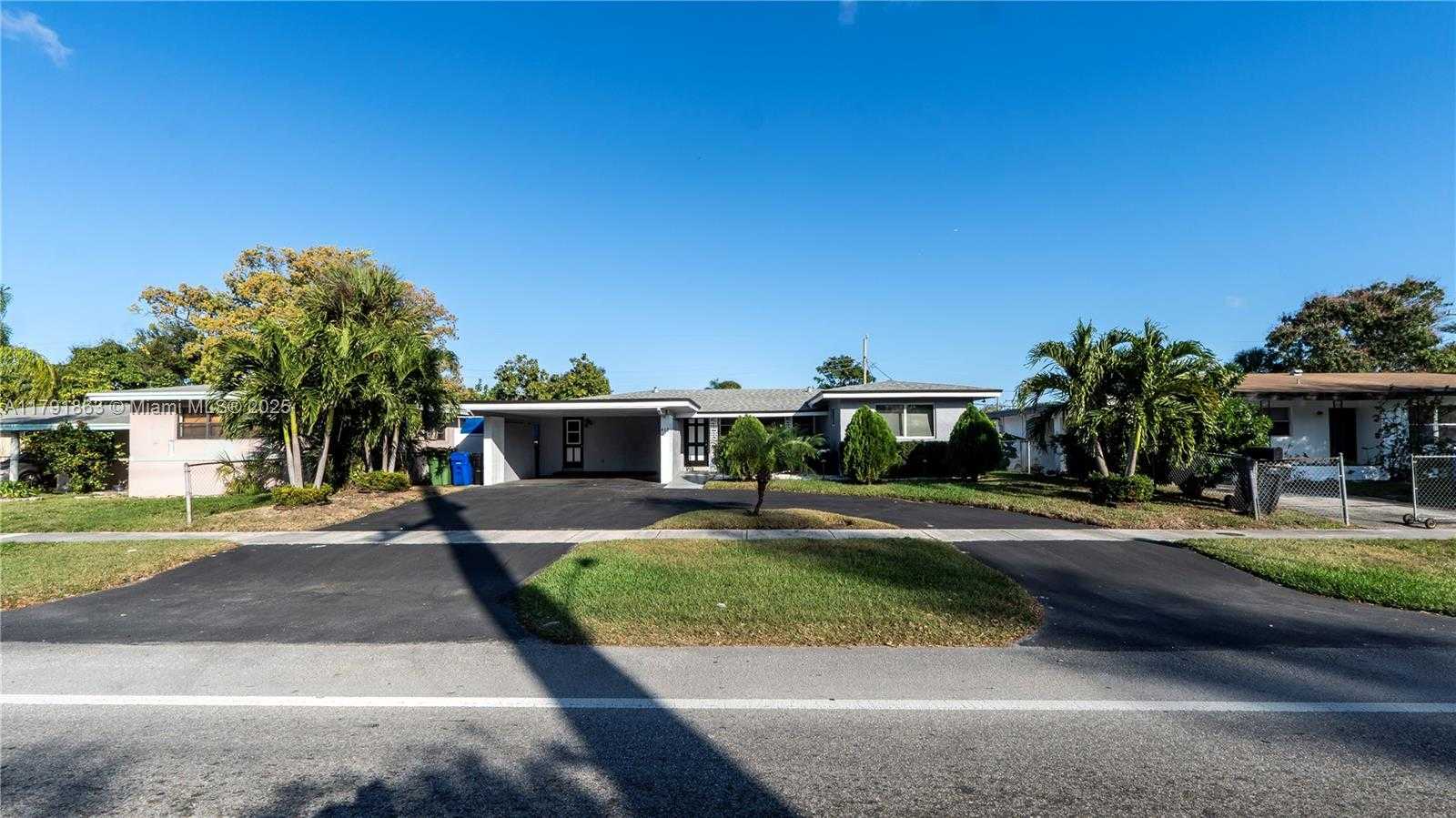 Small Image of 410 SOUTH WEST 31ST AVE, Fort Lauderdale Number 2