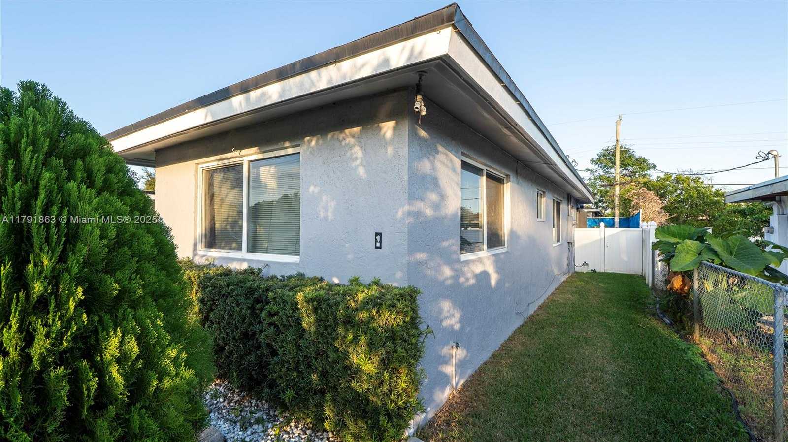 Small Image of 410 SOUTH WEST 31ST AVE, Fort Lauderdale Number 5