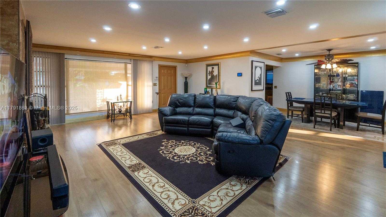 Small Image of 410 SOUTH WEST 31ST AVE, Fort Lauderdale Number 8