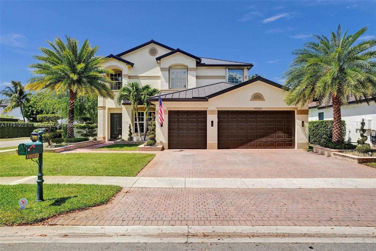 Small Image of 19323 SOUTH WEST 55TH ST, Miramar Number 2