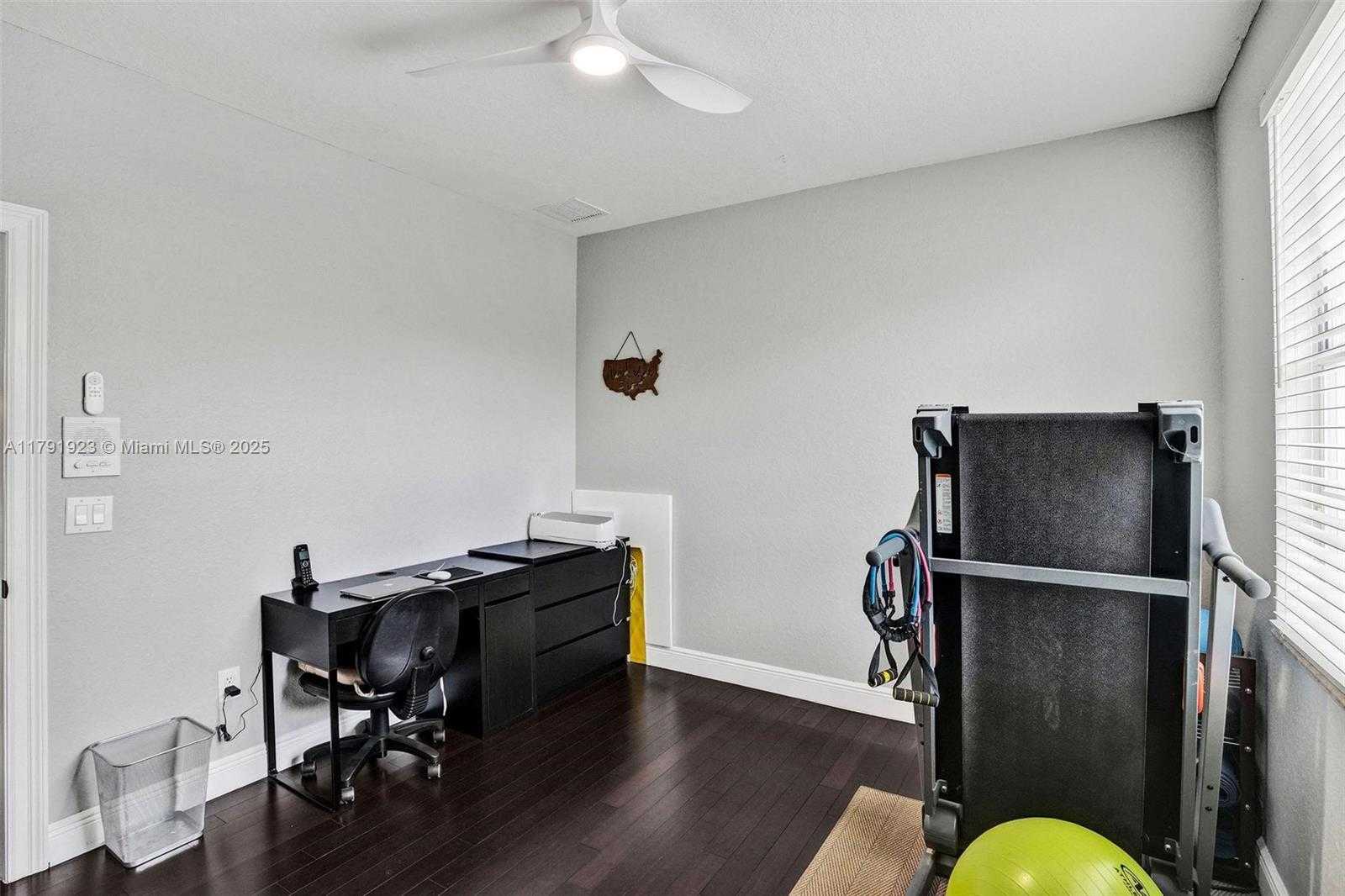 Small Image of 19323 SOUTH WEST 55TH ST, Miramar Number 27