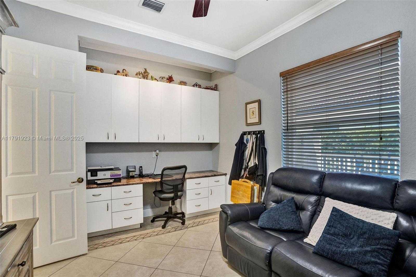 Small Image of 19323 SOUTH WEST 55TH ST, Miramar Number 30