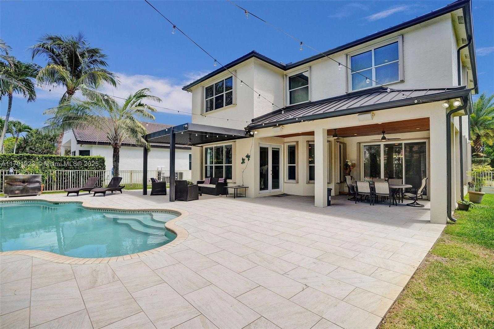 Small Image of 19323 SOUTH WEST 55TH ST, Miramar Number 36