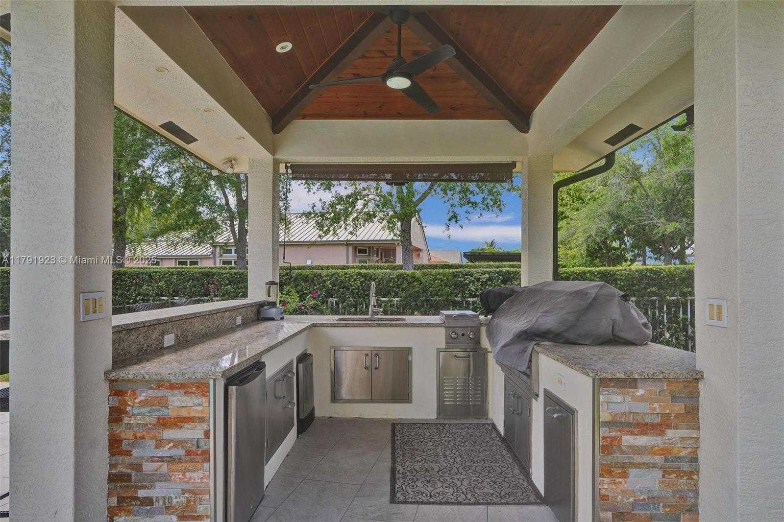 Small Image of 19323 SOUTH WEST 55TH ST, Miramar Number 38
