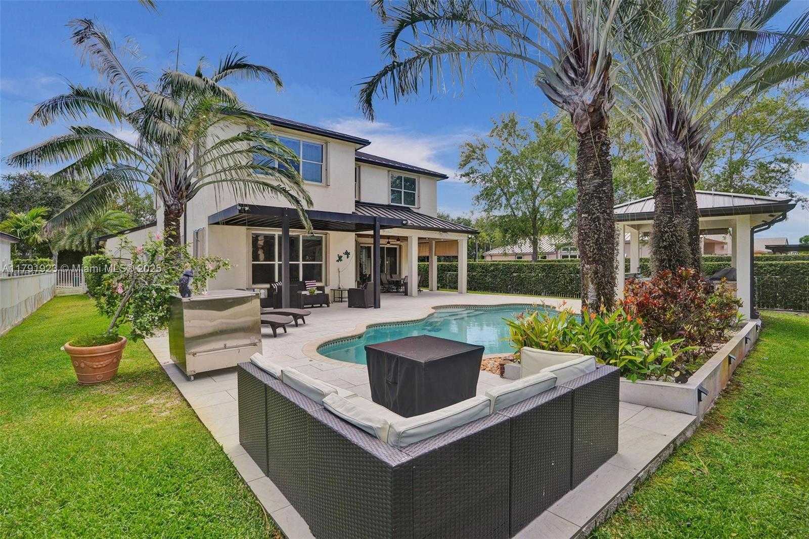 Small Image of 19323 SOUTH WEST 55TH ST, Miramar Number 39