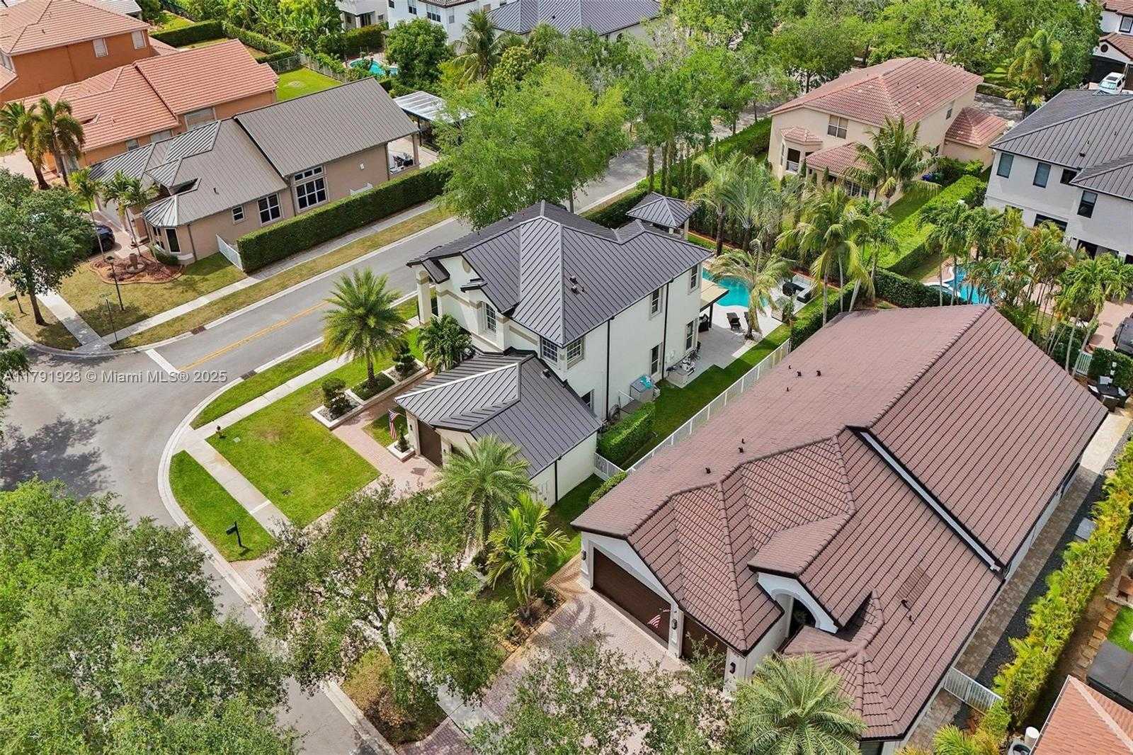 Small Image of 19323 SOUTH WEST 55TH ST, Miramar Number 45