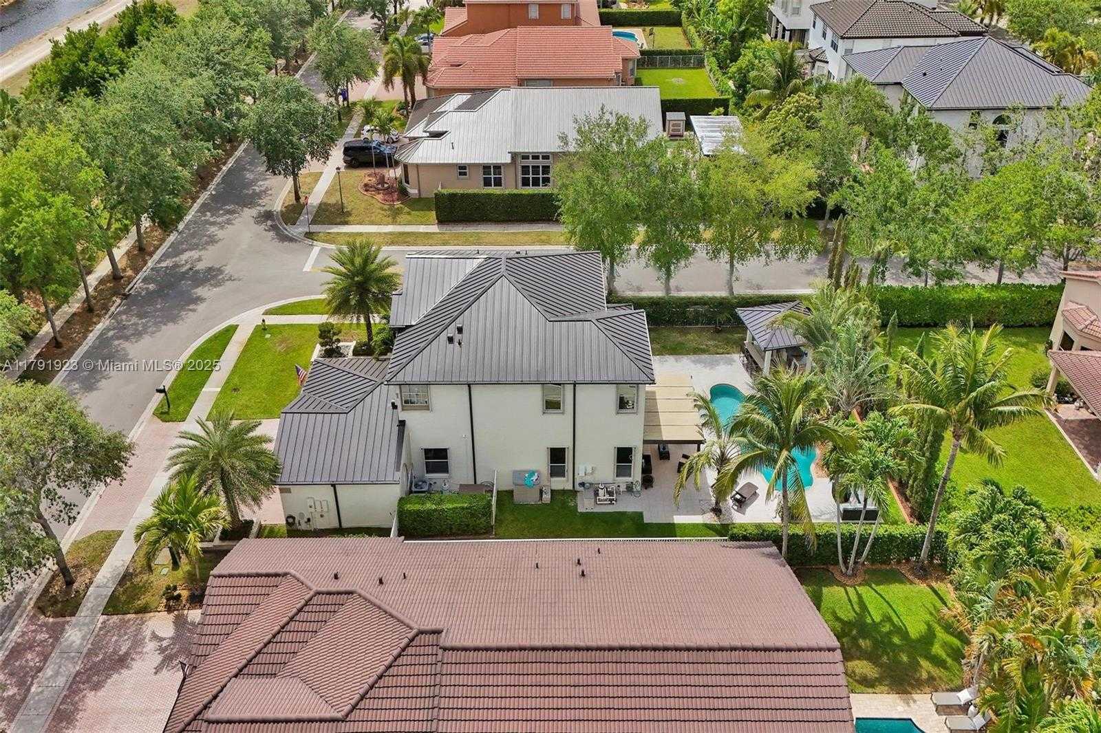 Small Image of 19323 SOUTH WEST 55TH ST, Miramar Number 46