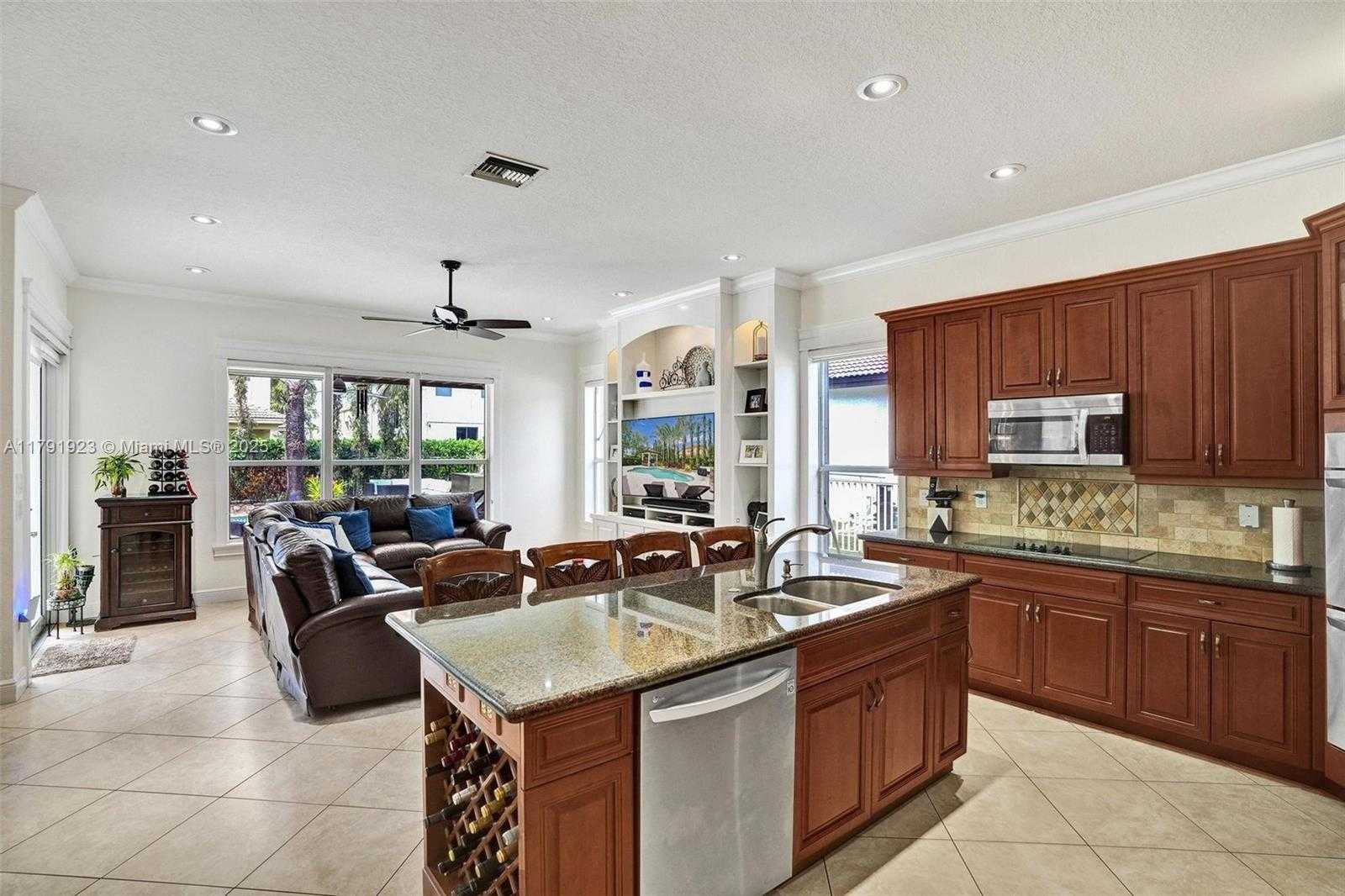 Small Image of 19323 SOUTH WEST 55TH ST, Miramar Number 6