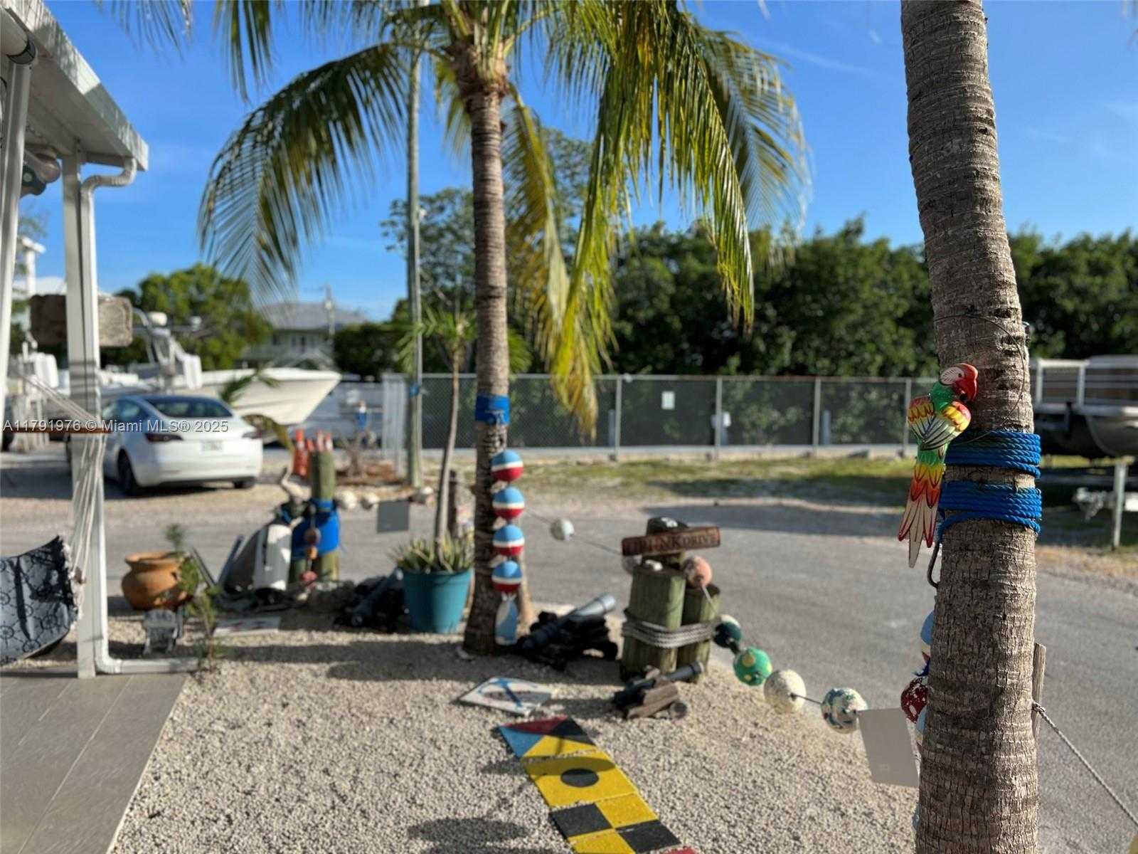 Small Image of 325 CALUSA STREET LOT 245, Key Largo Number 11