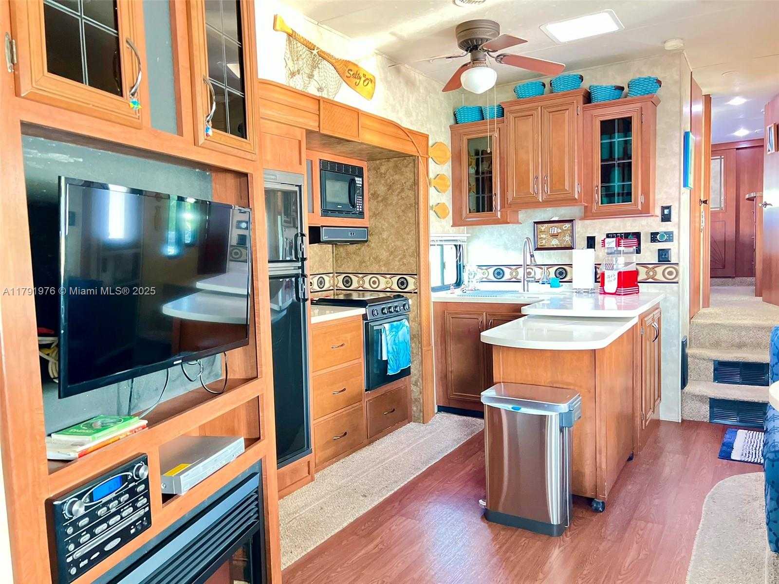 Small Image of 325 CALUSA STREET LOT 245, Key Largo Number 14