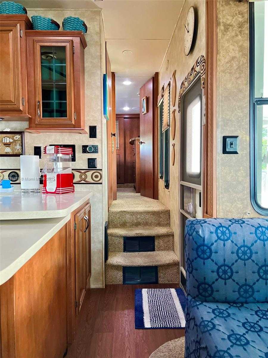 Small Image of 325 CALUSA STREET LOT 245, Key Largo Number 19