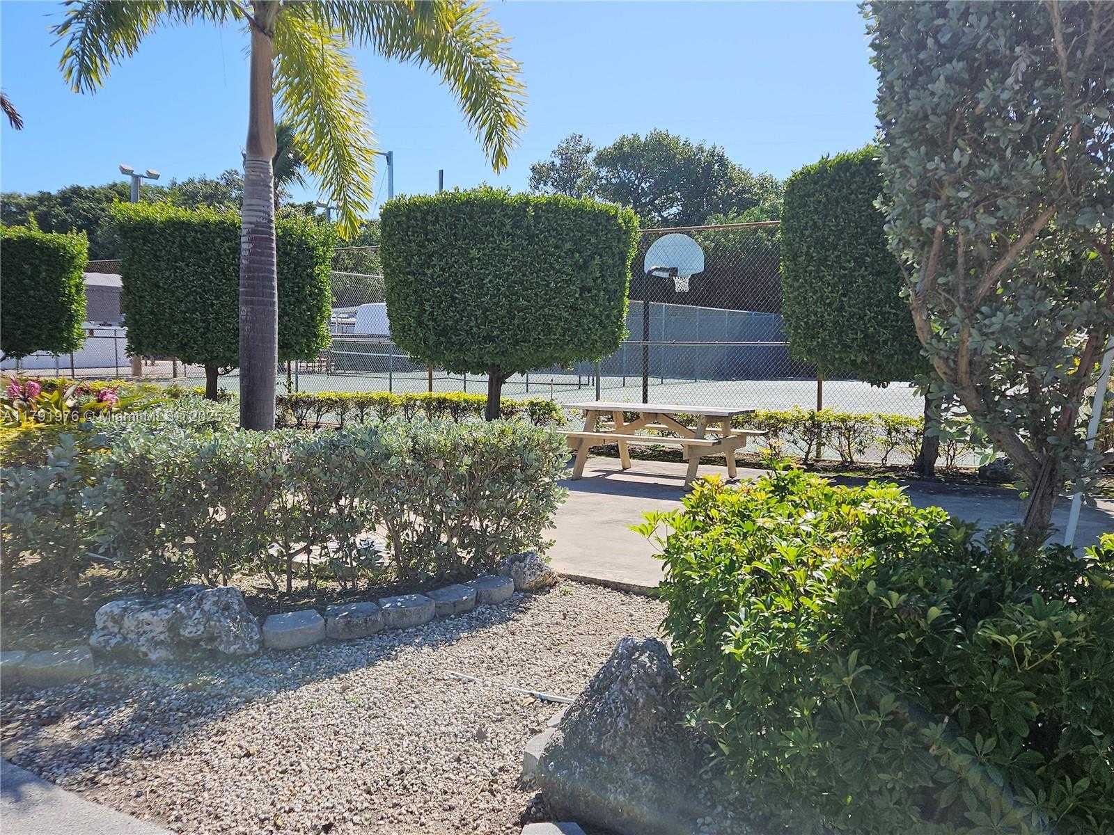Small Image of 325 CALUSA STREET LOT 245, Key Largo Number 37