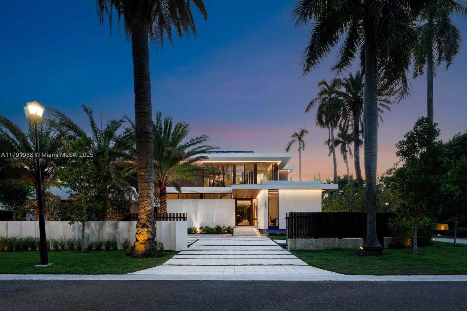 Small Image of 1800 WEST 27TH STREET, Miami Beach Number 11