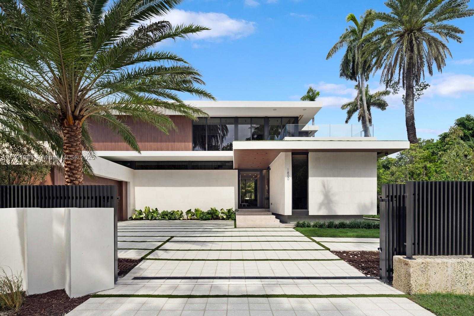 Small Image of 1800 WEST 27TH STREET, Miami Beach Number 2