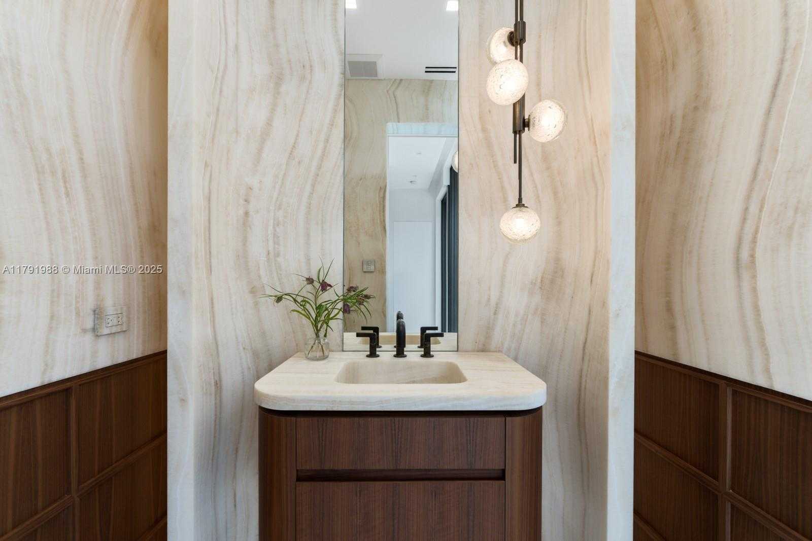 Small Image of 1800 WEST 27TH STREET, Miami Beach Number 23
