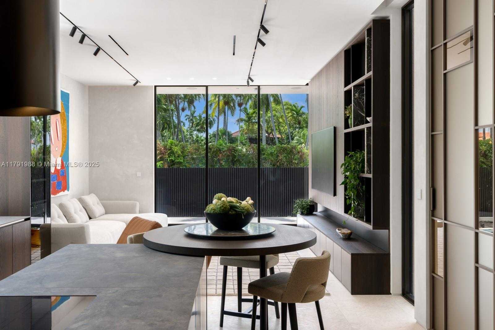 Small Image of 1800 WEST 27TH STREET, Miami Beach Number 32