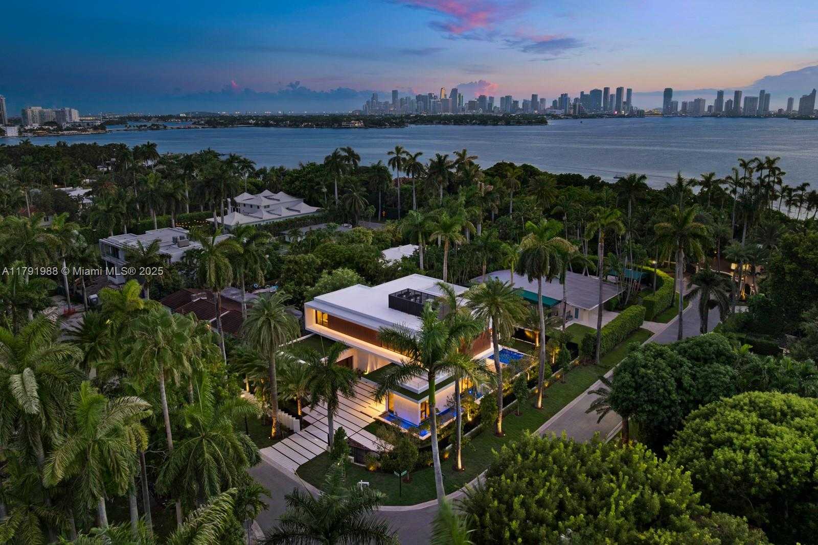 Small Image of 1800 WEST 27TH STREET, Miami Beach Number 85