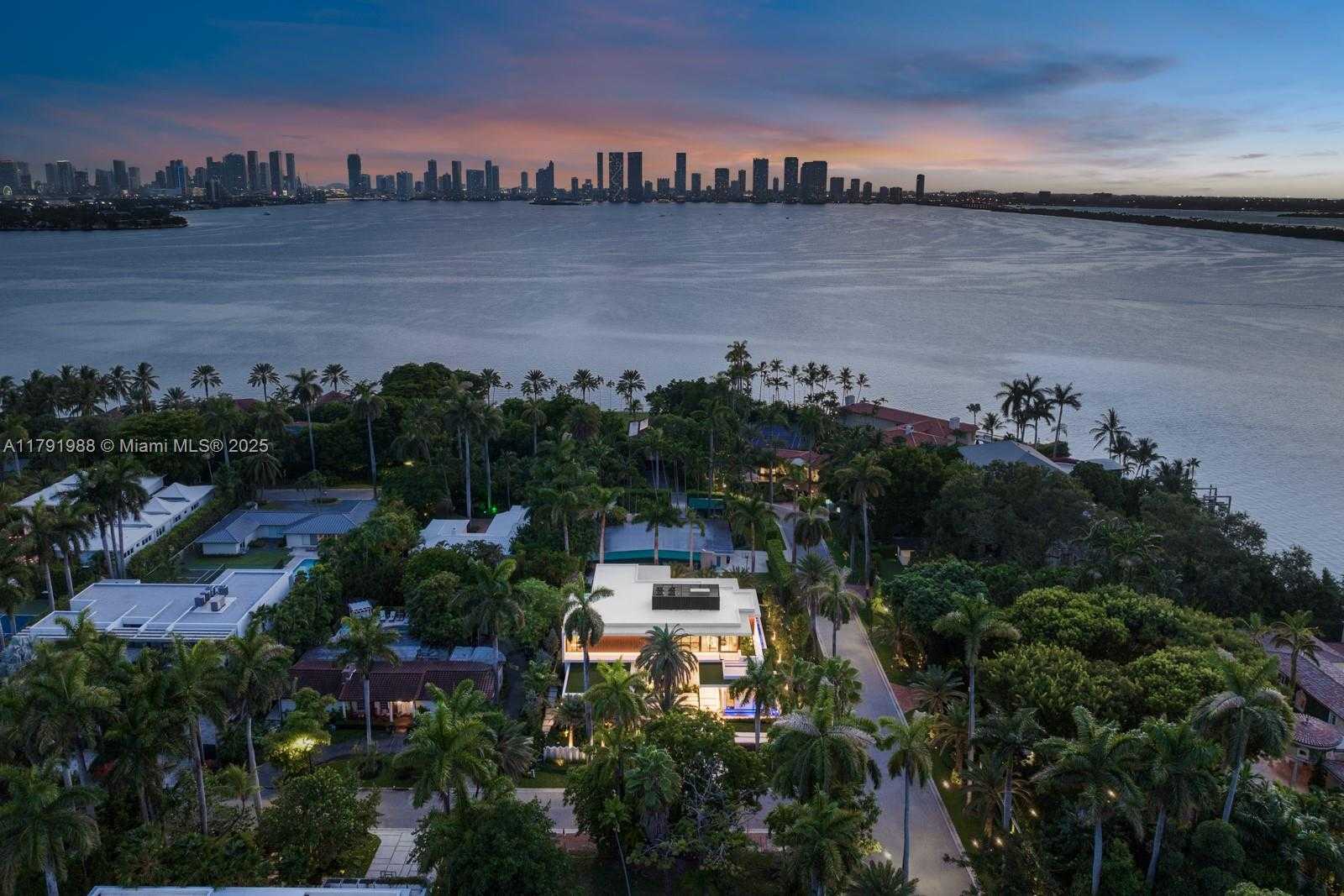 Small Image of 1800 WEST 27TH STREET, Miami Beach Number 86