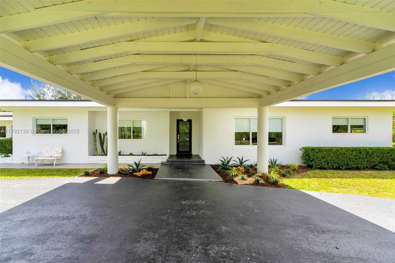 Small Image of 29425 SOUTH WEST 182ND AVE, Homestead Number 4
