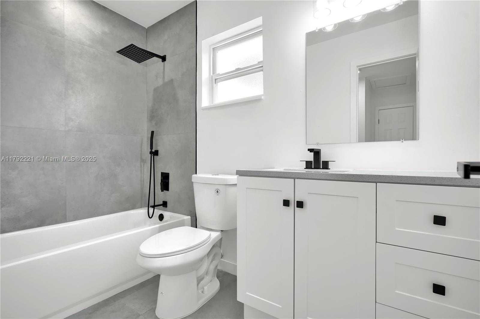 Small Image of 439 SOUTH WEST 17TH TER, Homestead Number 17