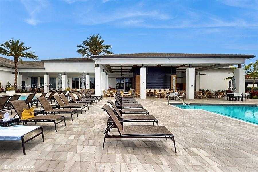 Small Image of 8350 ROYAL COUNTY DOWN RD, Boca Raton Number 49