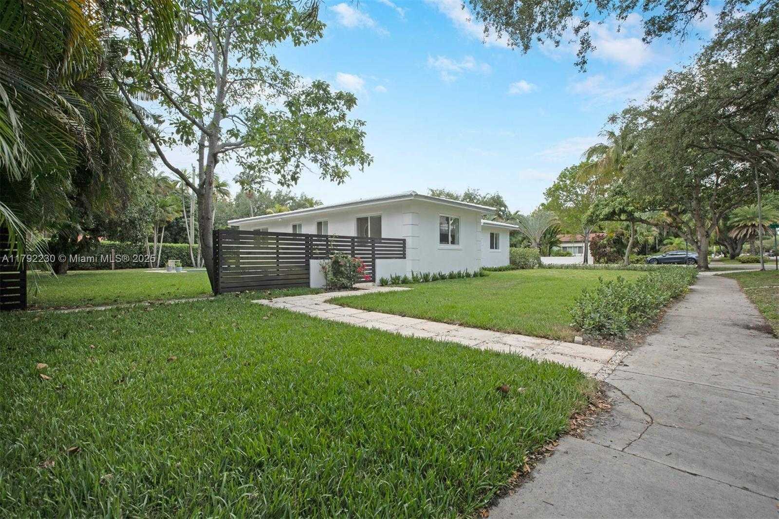 Small Image of 102 NORTH EAST 94TH ST, Miami Shores Number 13